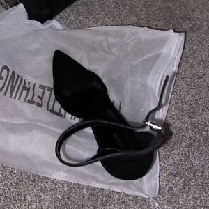 PLT: Pointed Toe Heel Strap